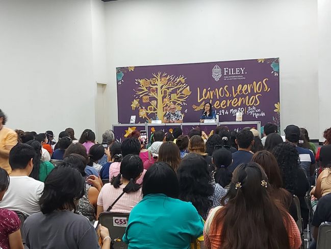 Filey 2023: Benito Taibo presenta 'Pasar inadvertido', una recopilación poética